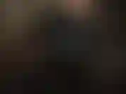 Adoro a una diosa del pvc y domino con strap-on. Tu fetiche por el vinilo negro brillante es innegable. Te encantaría sentir este cuerpo revestido de pvc sobre el tuyo, forzando su enorme polla negra a penetrarte.