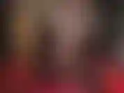 La seductora: un movimiento lento y sensual de piernas con top de encaje y medias negras transparentes.