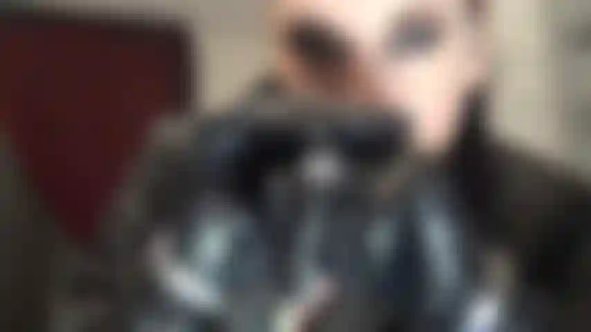 ¿Joyas de lujo en guantes de cuero?