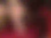 Maravillosas piernas y pies desnudos.