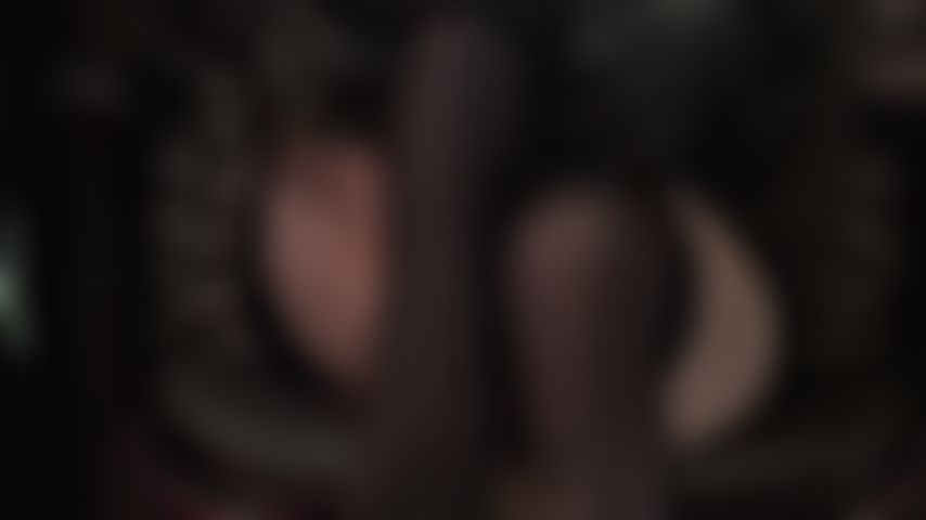 Arcos perfectos en pies descalzos.