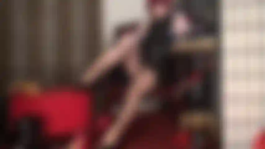 Rawr! Estas medias transparentes con estampado de leopardo despiertan tu instinto animal. Empiezas a preguntarte cómo sería lamerte estas piernas de nailon...