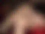 ¡Oh! Medias sexys color piel con costuras y ligas sobre pantimedias. Mi ama conoce tu debilidad por las medias transparentes. Disfruta de medias transparentes color piel y ligas sobre medias brillantes para una adoración perfecta de culo y piernas.