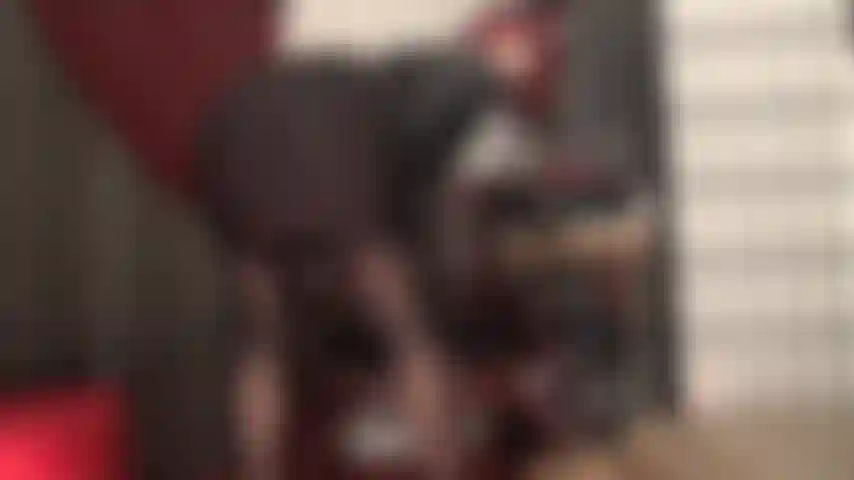 Amante cruel exige tu leche - sentada en mi cara con un teddy de encaje y medias y ligas con brillo de aceite mientras te hace soportar esta mala paja hasta que obtenga lo que quiere.