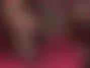 Mira los increíbles arcos altos de mi amante y disfruta del hábil balanceo en tacones de acero charol negro y medias cubanas con costura negra.