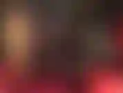 Volviendo loca tu polla de esclavo cubierta de nailon con capas de pantimedias y piernas envueltas en medias.