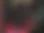 Añadiendo guantes largos de látex y 20 centímetros de polla negra a un traje de gato de goma.