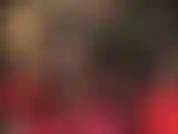 Ordeñada entre las piernas cruzadas de tu diosa de nailon, en pantimedias negras sedosas y transparentes. Mi ama demuestra cómo quiere que la folles, vaciando tu polla sobre ellas.