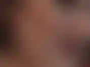 Mis labios rojos brillantes te hipnotizan: no puedes resistirte a ninguno de los deseos de tu amante cuando ella te provoca con sus seductores labios rojos brillantes y su lengua.