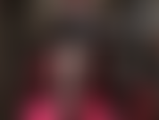 Ama ordeña tu polla de esclavo con sus pies en medias. Sigue, esclavo! Ama no parará hasta que tu polla esté vacía. ¡Fóllame los pies!