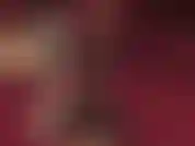 Llevo tacones de tiras y medias de rejilla. Atractiva!