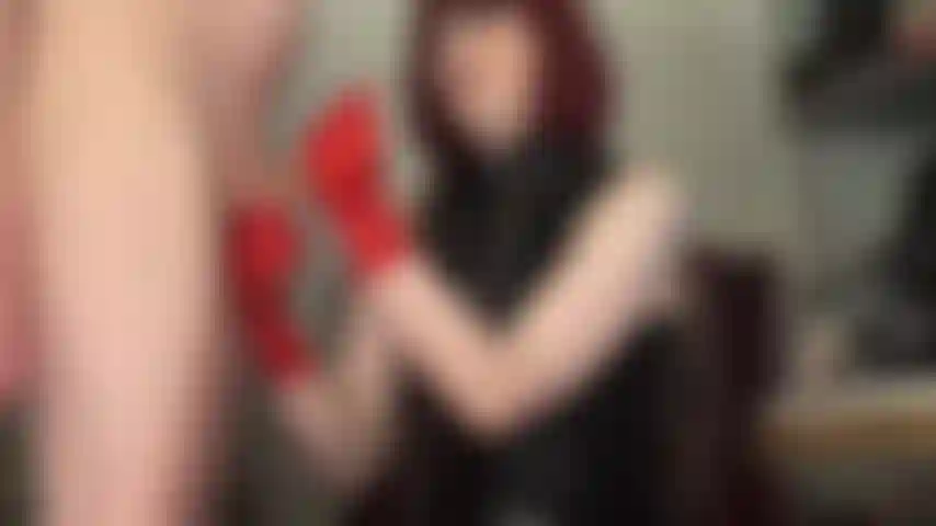 Guantes de látex rojo brillante ordeñan el semen de una polla real, y puedes comértelo todo de mi palma como una puta. ( Este contenido exclusivo solo está disponible aquí).