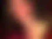 Pies descalzos y piernas desnudas.