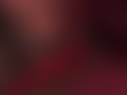 Fetiche por los tacones altos: la combinación perfecta de medias negras transparentes y tacones de aguja rojos brillantes. Mi ama te hace adorar cada centímetro de estos sexys tacones brillantes y piernas.