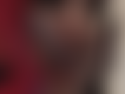 Ama se entrega a tu fetiche por lamer tacones de aguja de metal.