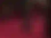 Adoración de pies y talones: la amante vivian se burla con sus fragantes y húmedos pies de nailon que salen de sus botas de cuero y entran en sexys mules de tacón alto.