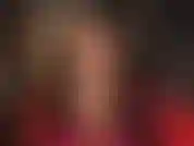 Piernas en medias brillantes, culo, escote, provocación pajeñadora... ¡No puedes apartar las manos de tu pene! ¡Así que aquí tienes, pajeate con esto! Despacio y con calma.