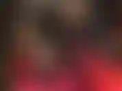 Busco provocaciones con faldas de cuero, bragas, medias, tacones altos y botas altas y sexys. Adoro el trasero, tengo piernas largas de nailon.