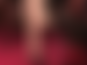 Arrodíllate para adorar los perfectos pies descalzos de la señora vivian.