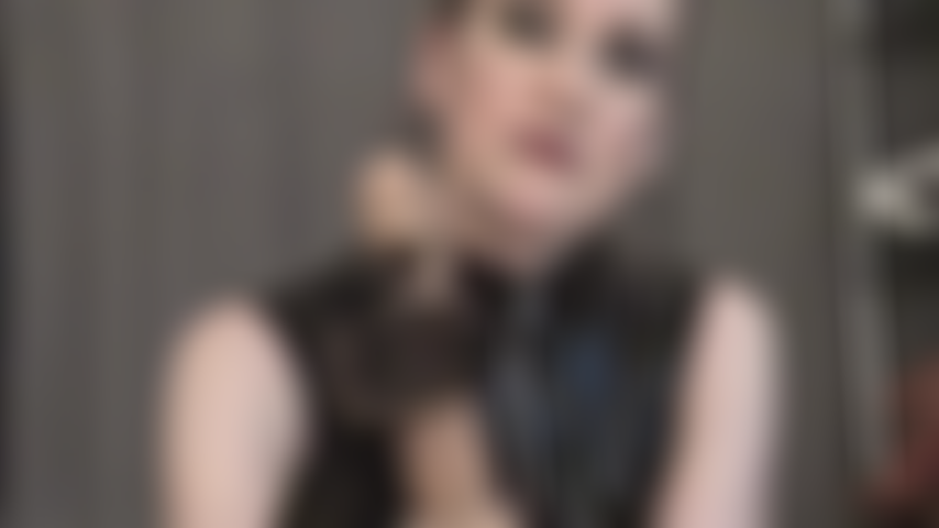 Masturbación con guantes negros de nailon, joi. Esto puede ser un poco diferente a como te masturbas habitualmente. Sígueme. Edge. No te corras. Hasta el final. Mi ama está mirando.