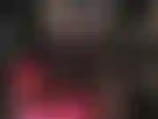 Mistress vivian en pvc brillante con botas altas con cordones y enorme polla blanca que debes adorar.