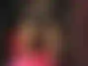 Provocativa sensual - oh, te encanta un poco de provocación, que mis lindos pies y tacones altos te masajeen la polla, mirando por encima de mi falda o por debajo de mi camisa tratando de captar el más mínimo vistazo de mis pechos.