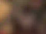 Acariciando mi strap-on stryker hasta un sabroso final de esperma.