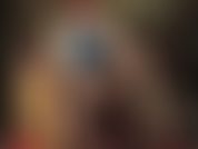 Ama acaricia su bbc en medias negras transparentes y látex.