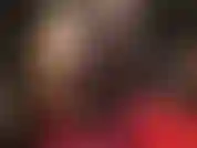 Fetichista del nailon: un body sexy de lencería cruzada, medias con costuras sobre pantimedias color piel brillante y tacones altos de cuero. Mis piernas excitan mientras me acaricias la próstata con un juguete.