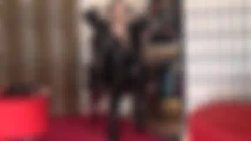 Mascarilla de media color nude.