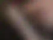 Paja con guantes de licra sobre un consolador sin circuncidar. Mi ama te provoca con sus suaves guantes de licra para que te corras en la polla sin circuncidar.