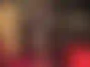 Mi ama te tiene enganchada a sus increíbles piernas largas y pies sensuales, aquí en capas de pantimedias brillantes, medias y ligueros vintage. Tan atractiva!