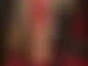 Este minivestido rojo de látex es tan sexy que es ilegalmente corto que se sube constantemente, revelando mi sexy trasero desnudo en medias. ! ¡Bésame el trasero en goma y medias!