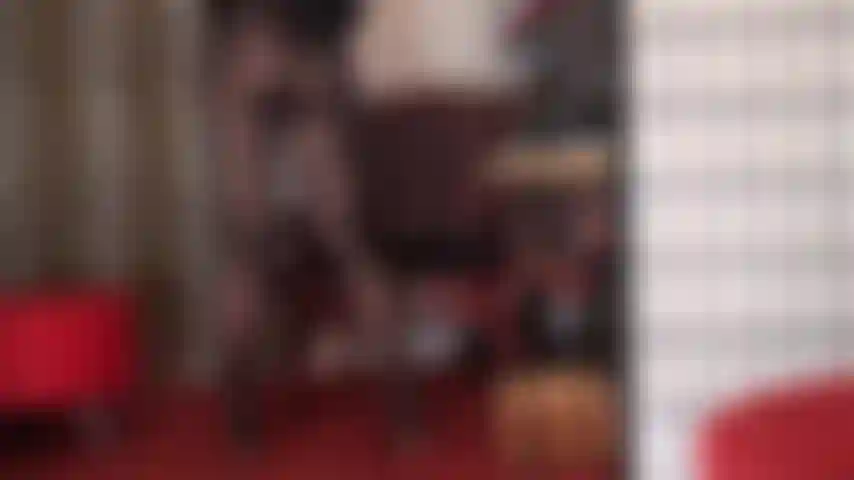 Medias negras con brillo de aceite. Son negras, transparentes, muy sexys y brillantes. Tu pene empezará a gotear al instante.