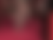 Huele mis maravillosos pies en medias negras muy transparentes mientras muevo mis lindos dedos.