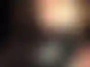 ¿Estás lista para una polla de este tamaño? Mida o no 43 cm, quiere enterrarte... Rebosando su deliciosa saliva. Mírame a los ojos azules y abre la boca!