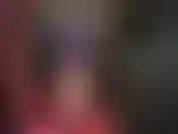 Traje de látex caliente con medias de goma con costura color piel transparente, falda con espalda de encaje y top con tacones peeptoe.