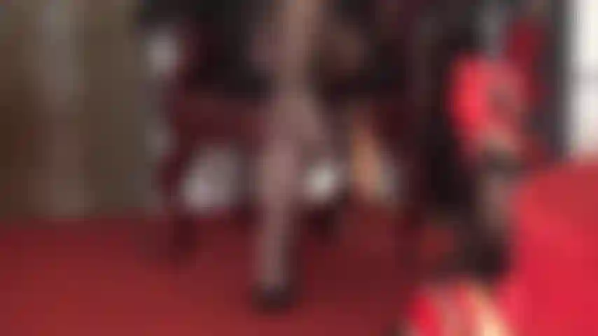 La mascota de la ama usada a sus pies - la sensación de su látigo y sus majestuosos pies y tacones sobre todo ti, provocando, torturando todo tu cuerpo... No hay nada que desees más.