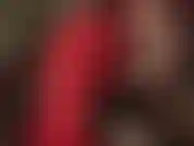 Ama en pantalones de cuero sexy y blusa de satén, y pies en pantimedias brillantes de color marrón chocolate oscuro para que los huelas y frotes tu polla por todas partes.