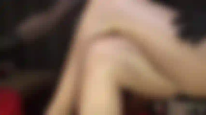 La señora vivian tiene, sin duda, las piernas en pantimedias más sexys.