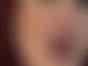 Tengo un fetiche por la lengua y la lengua. La ama vivian sabe cómo volverte completamente loco con su boca pintada de lápiz labial y su lengua húmeda.