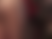 Paja cubierta de nailon, adoración de culo con medias oscuras brillantes, fetiche de pies.