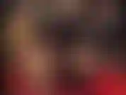 Sé justo lo que necesitas, puta hambrienta de pollas, ahora mismo. Adoro y domino el strap-on, 20 cm y 43 cm enormes de piel negra.