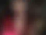 Bragas y medias de encaje. No te puedes resistir a la lencería negra sexy, las bonitas bragas de encaje y las medias de nailon. Mi ama me provoca con mis piernas y mi trasero perfecto.