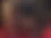 Medias doradas brillantes con diferentes pares de tacones y botas. Si tienes fetiche por tu diosa de nailon con calzado sexy, esto es para ti. Adora mis piernas y varios pares de botas.