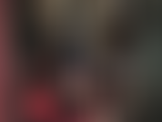 Perfecta provocación fetichista sensual lenta en capucha de látex.