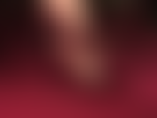 Arcos altos en medias sedosas color bronce, antes de quitarme estas medias de nailon para un fetiche de pies descalzos y zapatos de tacón alto de cuero y peeptoes colgando.