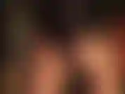 La señora vivian luce impecable como una funcionaria penitenciaria con gorra de cuero y gafas de sol, dándote el castigo que mereces. Dominación con strap-on.