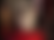 Culo y pies para adorar en 5 pares de medias de nailon en capas.