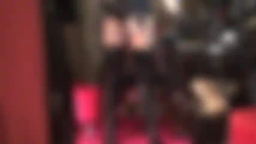 Ama con muchas pollas - las putas hambrientas de pollas de la ama vivian nunca pueden tener suficiente de sus grandes pollas.